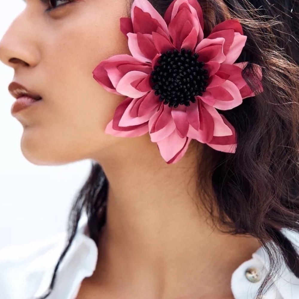 Zara Fabric Maxi Flower Earrings